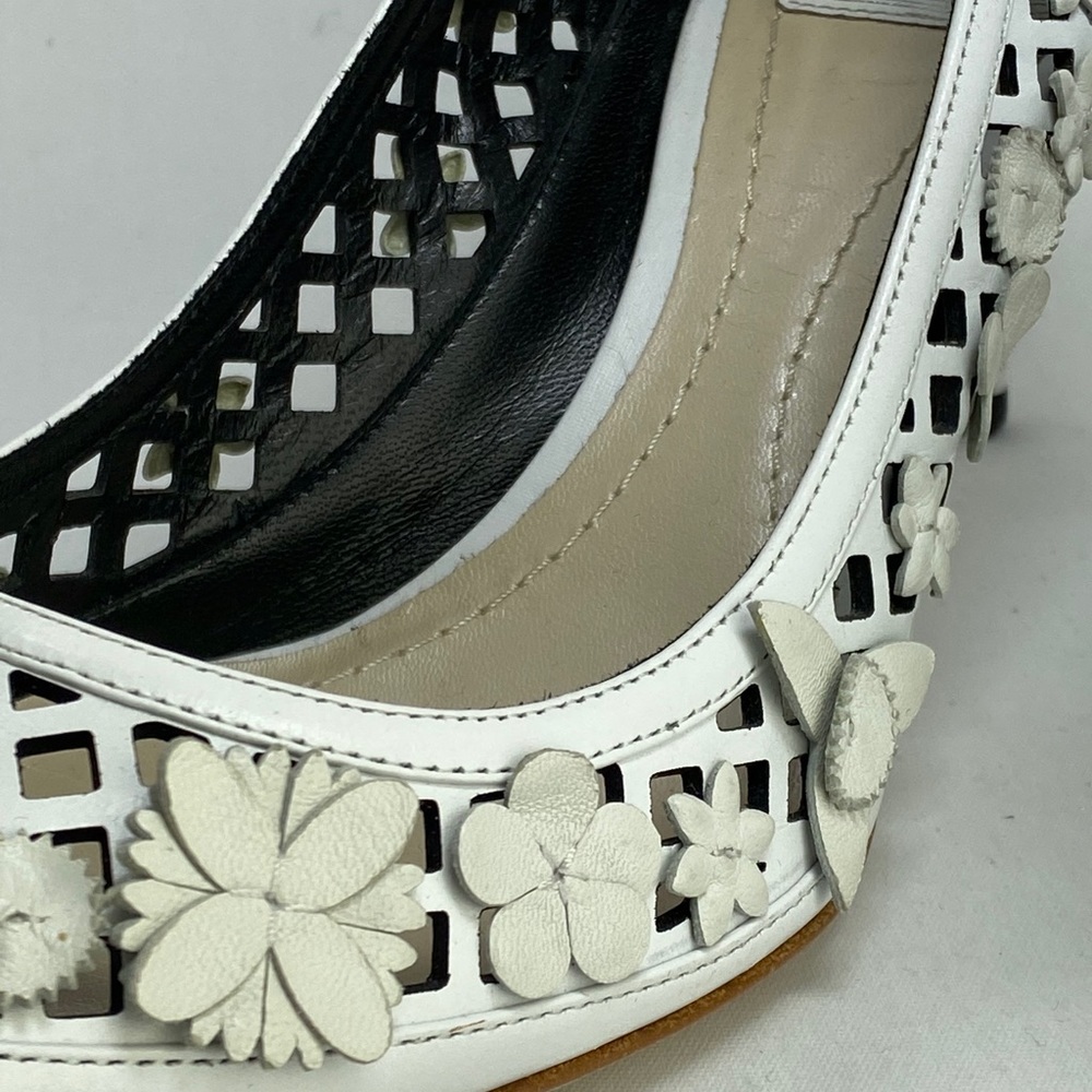 Christian Dior 'flore Laser Cut' Pumps - Picture 6 of 13